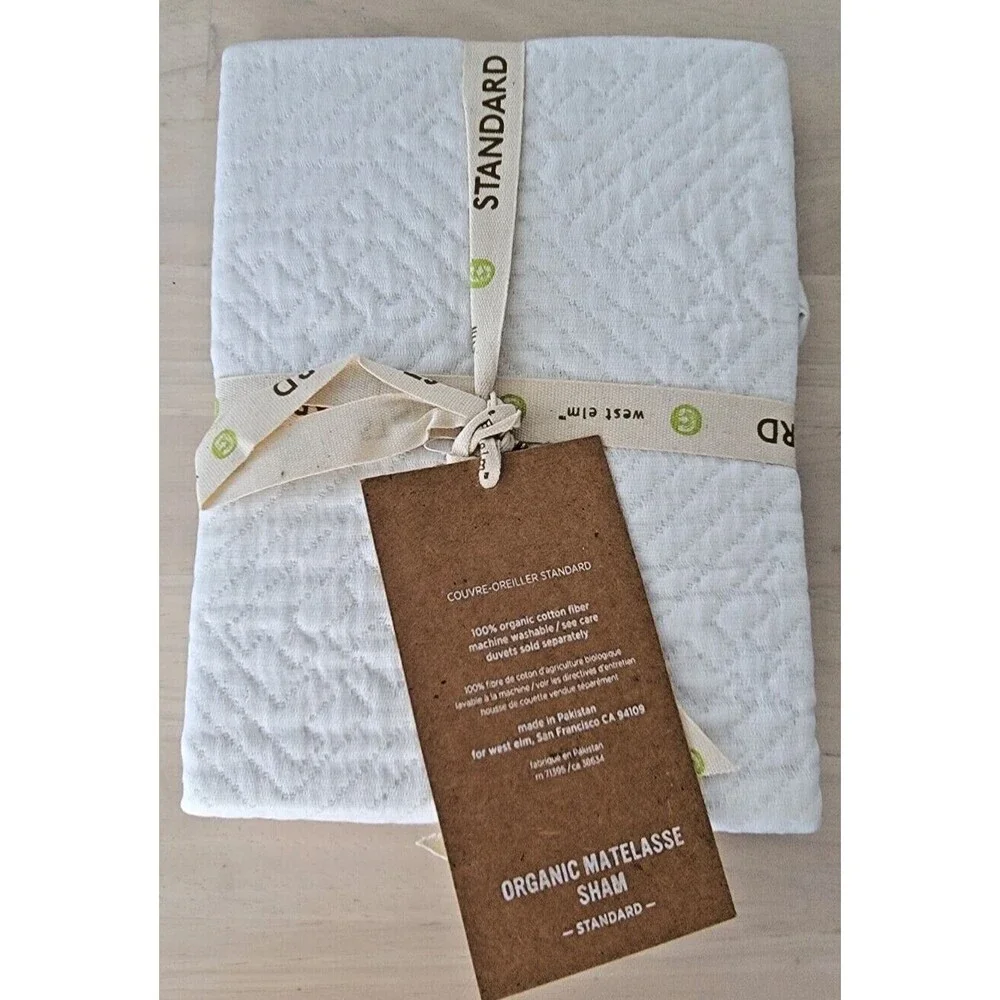 West Elm 100% Organic Matelasse Embossed Ivory Pillow Shams Standard Set 2 NEW